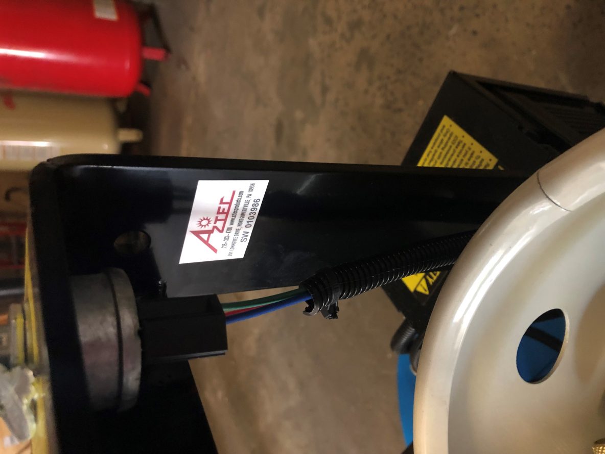 Refurbished Aztec Sidewinder Floor Stripper 30″ 010 3986 – 2 | Aztec